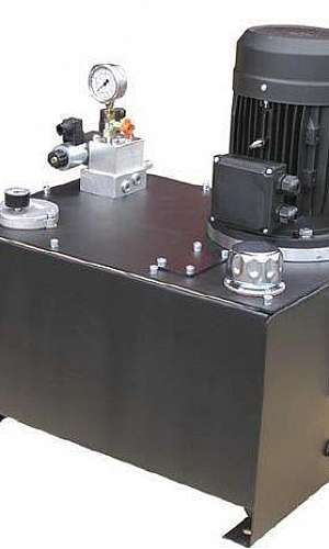 Limpeza de reservatório Limpeza de reservatório